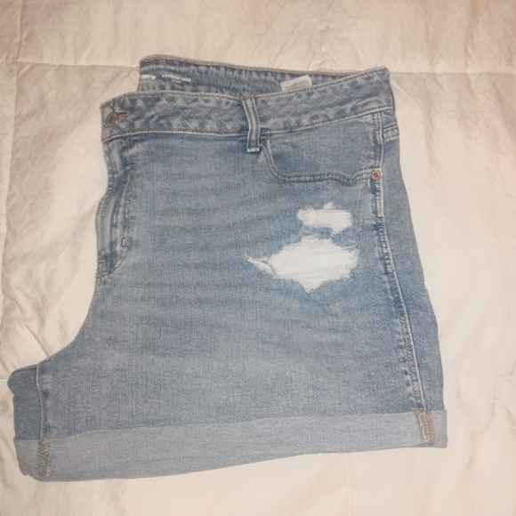Old Navy Denim Boyfriend Short Women's Plus Size 20 - Picture 3 of 6